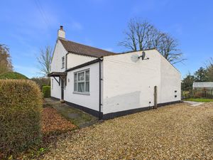 Side Elevation- click for photo gallery